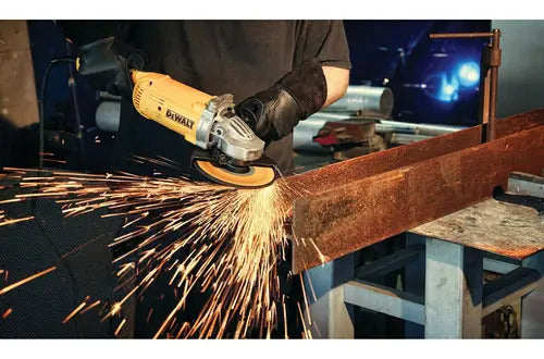 Esmeril Angular 9" 2600W Dewalt DWE496-B2C
