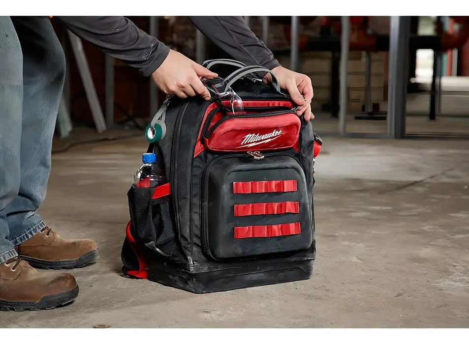 Mochila para Herramientas Base Rígida Milwaukee
