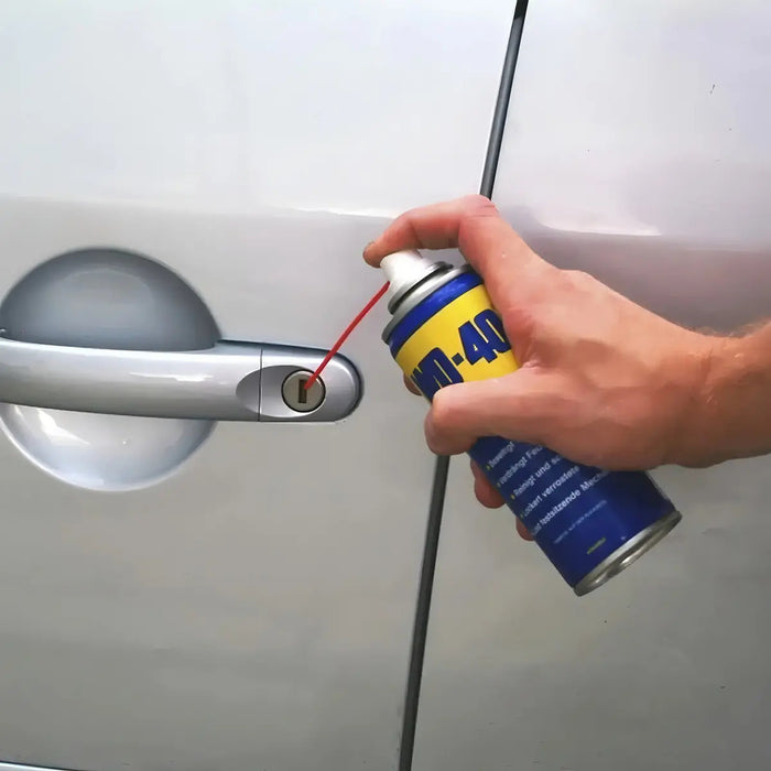 Lubricante Multiusos Aflojatodo Limpia 5.5 Onzas