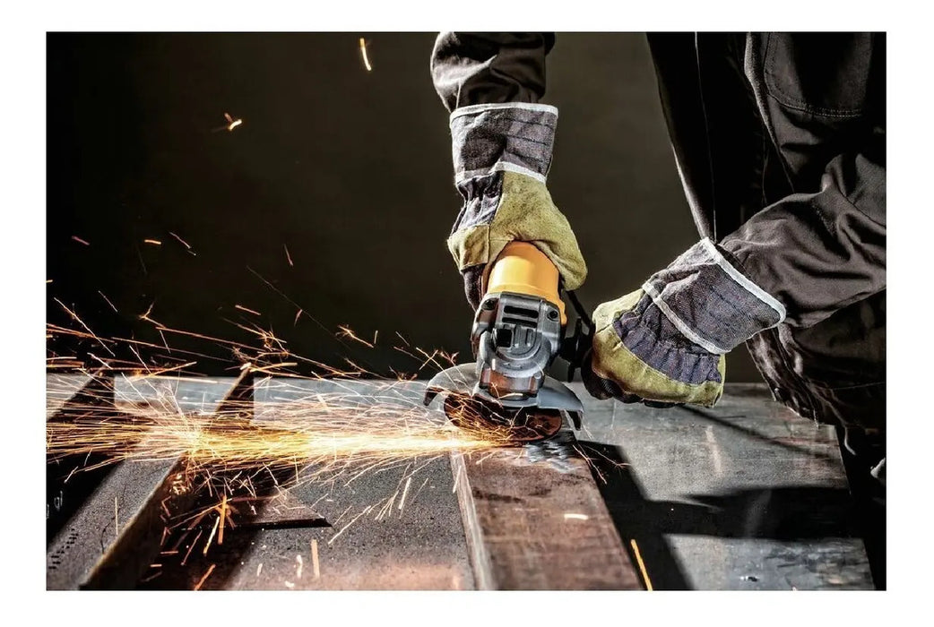Esmeril Angular 4 1/2'' 950W Velocidad Variable Dewalt Dwe4118