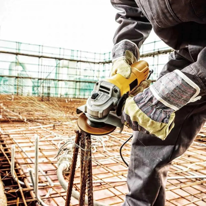 Esmeril Angular 4 1/2'' 950W Velocidad Variable Dewalt Dwe4118