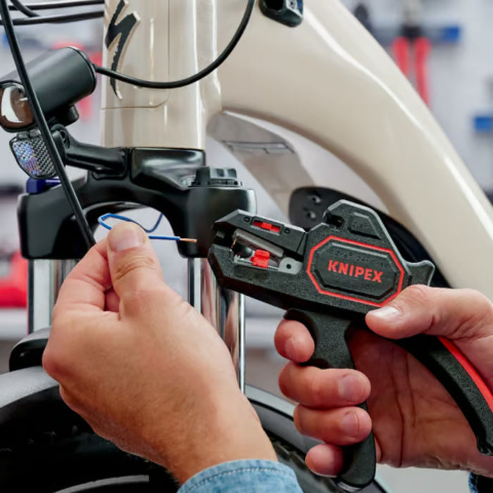Alicate Pelacables Automático 24-10 Awg Knipex