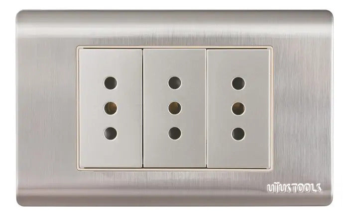 Tomacorriente Triple 10A Emp Acero-Inox Curva