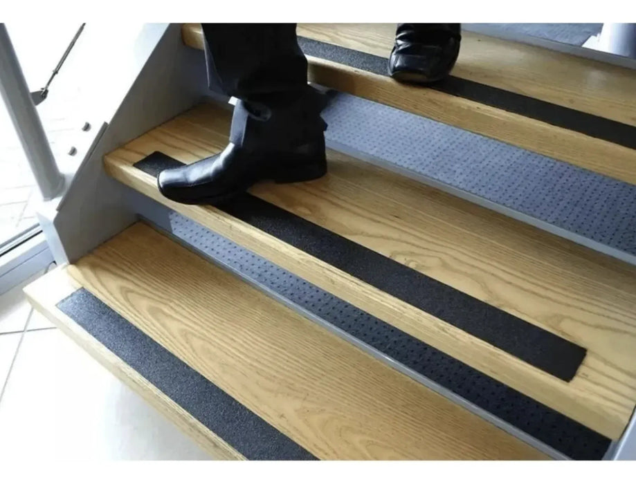Cinta Adhesiva Antiderrapante Tactix Negra 24mmx5mts