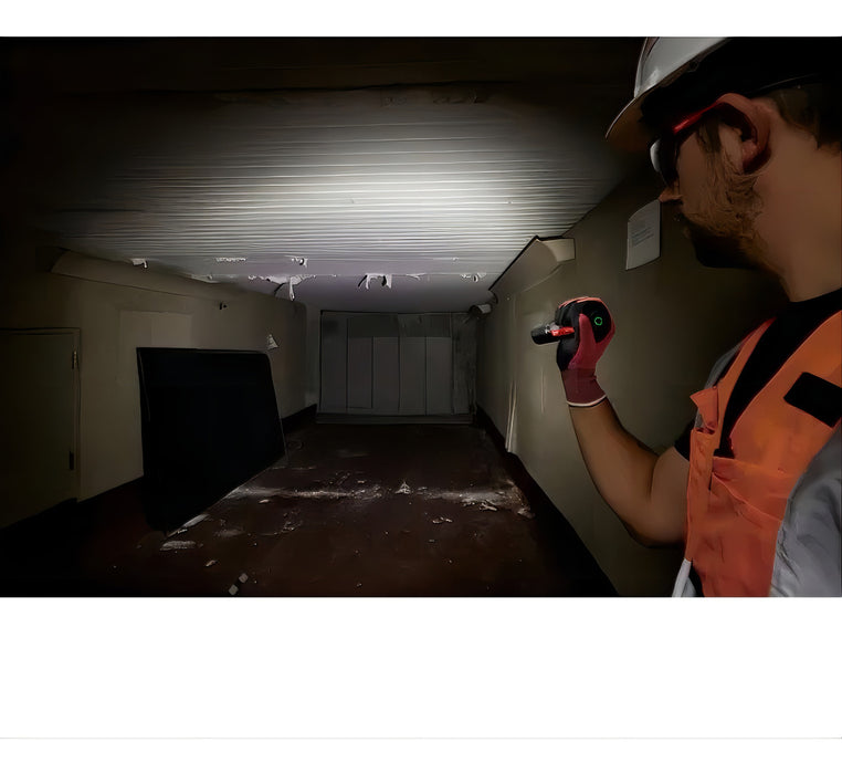 Linterna Led Recargable 2000 Luminares Milwaukee 2162-21 Negro Luz Blanco