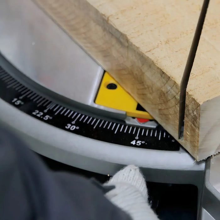 Sierra Ingleteadora 10" 1650W Dewalt DW714-B2C